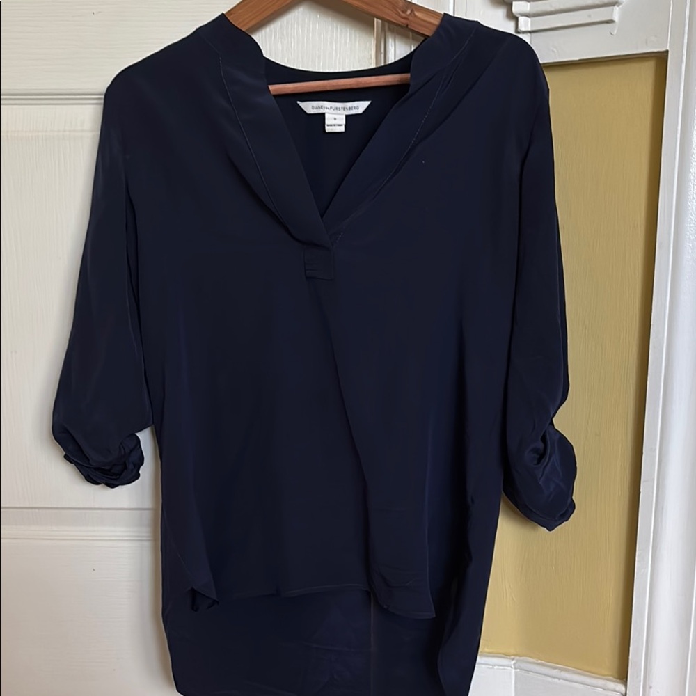 Diane Von Furstenberg Blue Tunic style  3/4 Sleeve Blouse